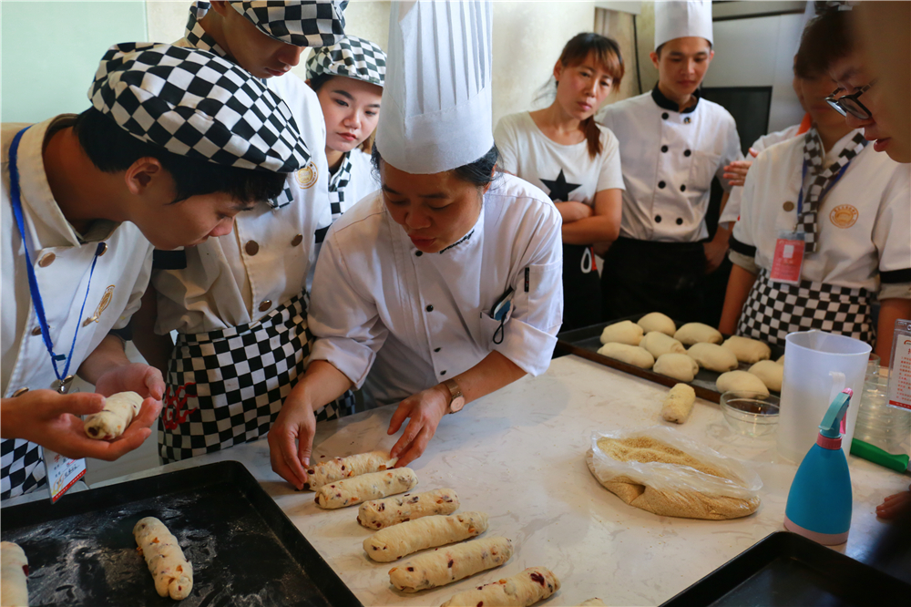 �����ܳ�������