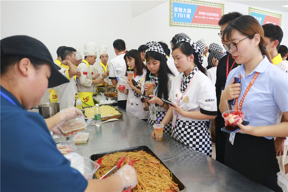 �������� ���������У԰��ʳ�Ļ���