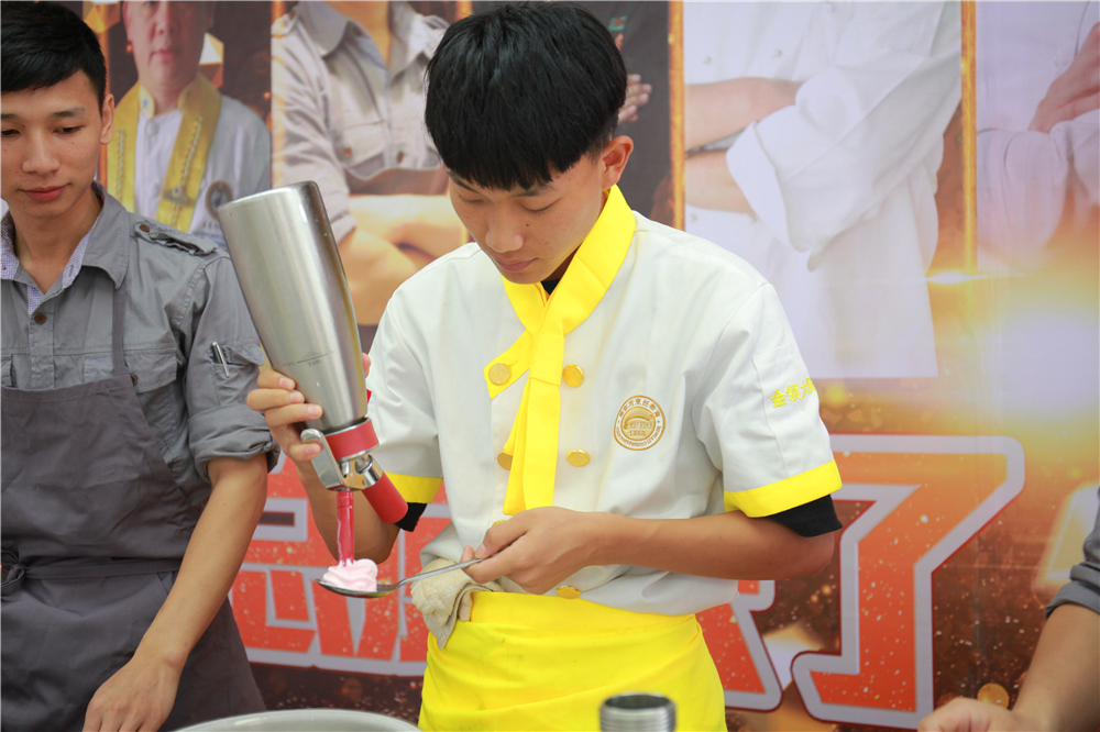 7.11��ʦ��У԰