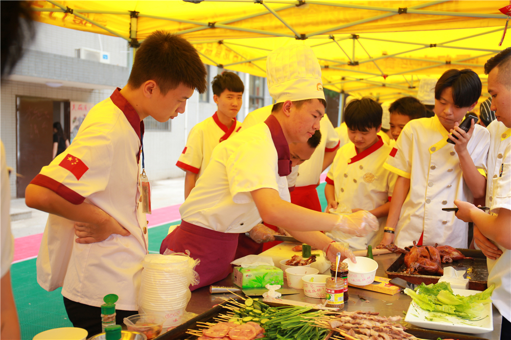 �¶���30����У����ʳ�񻶽�