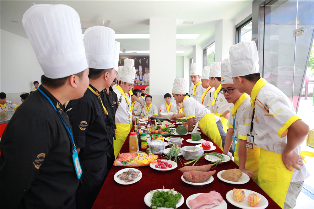 �Ҹ�ζ��30�ꡪ��У԰�Ȳ˱���