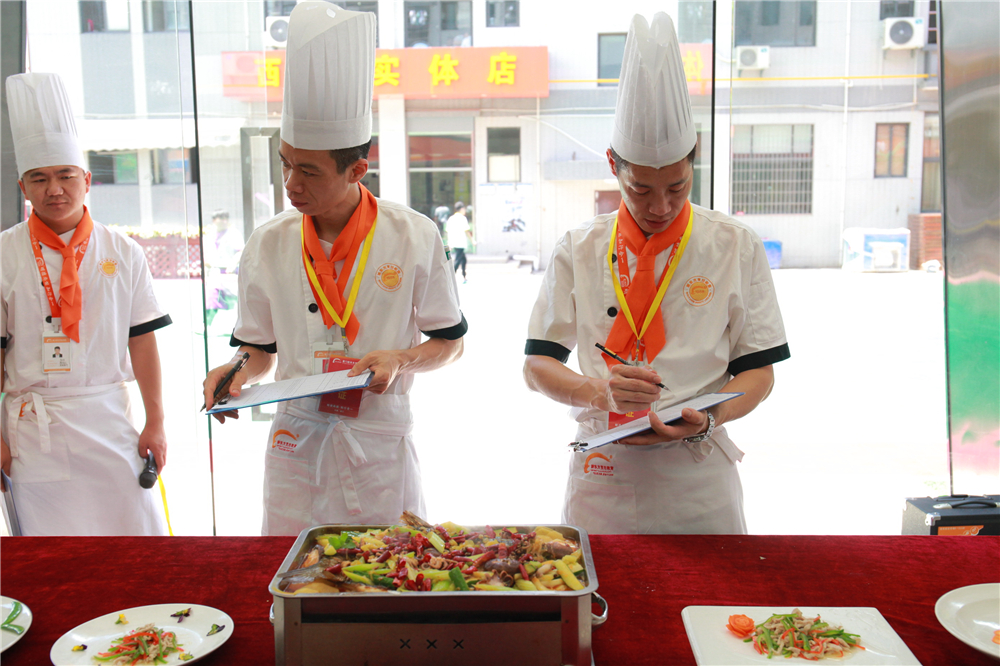 �Ҹ�ζ��30�ꡪ��У԰�Ȳ˱���