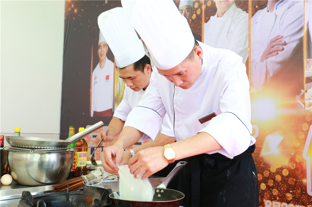 �����ܳ���У԰