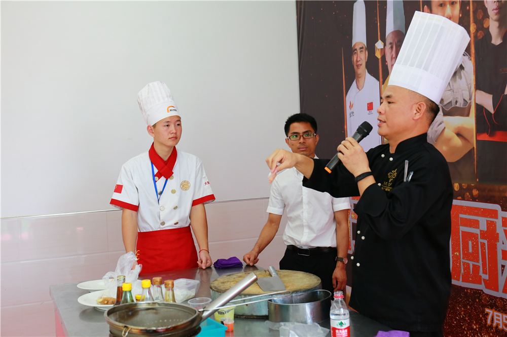 �����ܳ���У԰