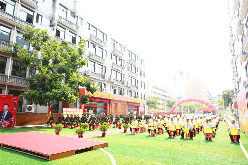 �����ഺ ������ح�＾���������������ѵ��ѵ��Ա��ʽ