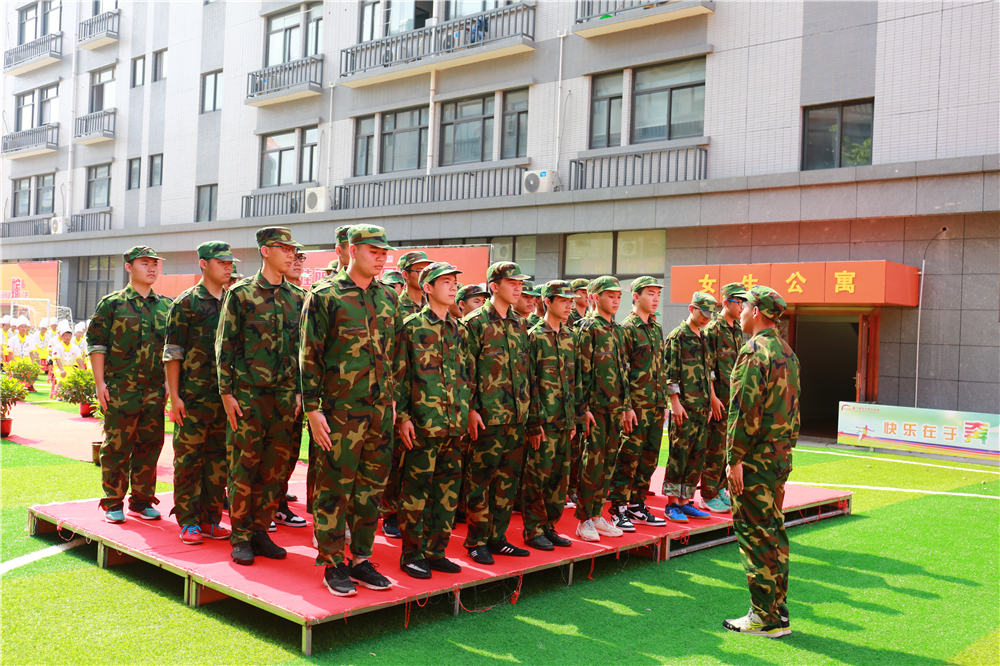 �����ഺ ������ح�＾���������������ѵ��ѵ��Ա��ʽ