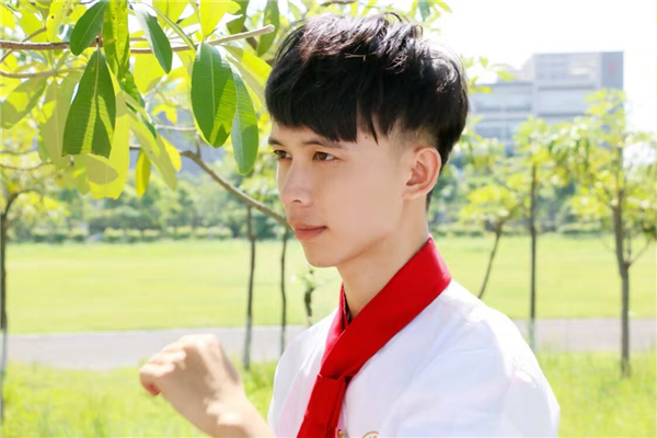 �����¶������ѧУ