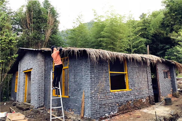 �����¶������ѧУ