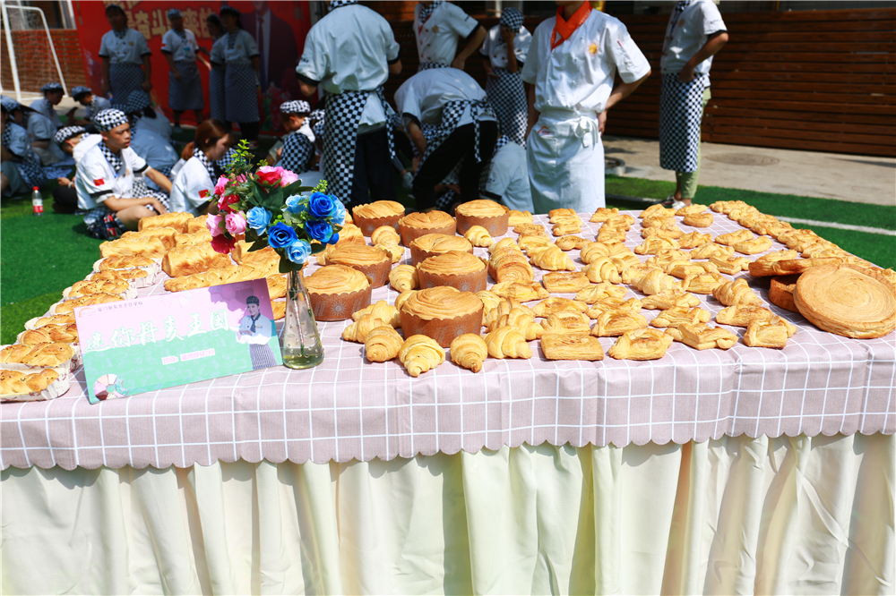 �����¶������ѧУ�決����