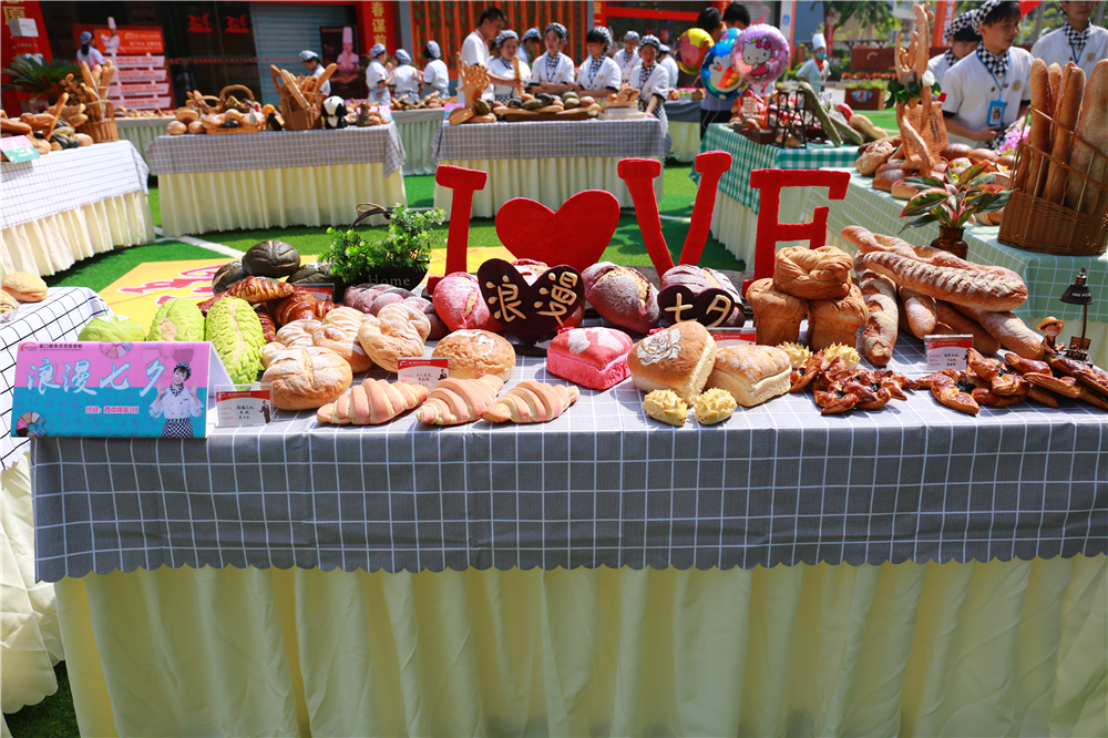 �����¶������ѧУ�決����