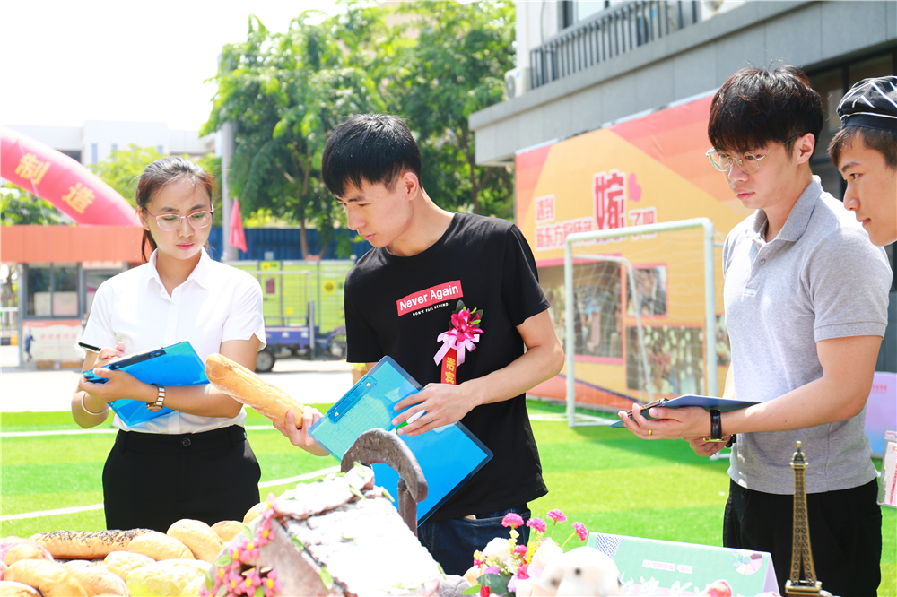 �����¶������ѧУ�決����