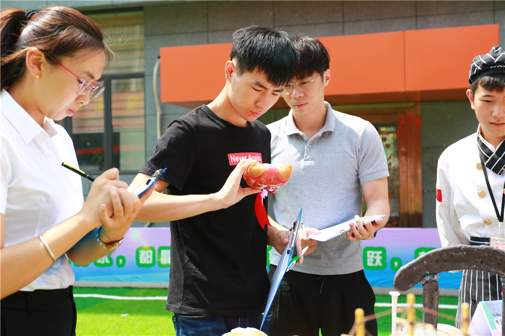 �����¶������ѧУ�決����