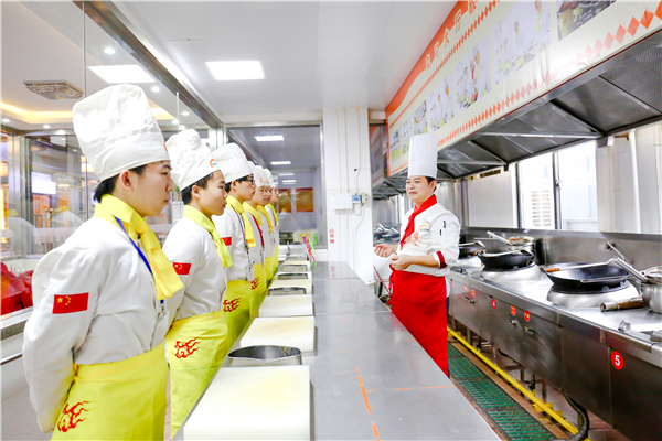 �����¶������ѧУ