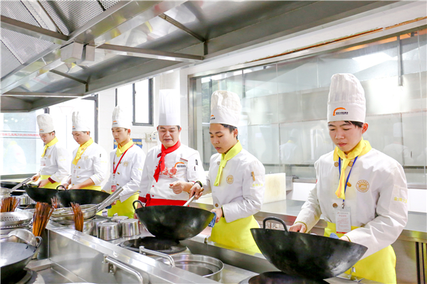 �����¶������ѧУ