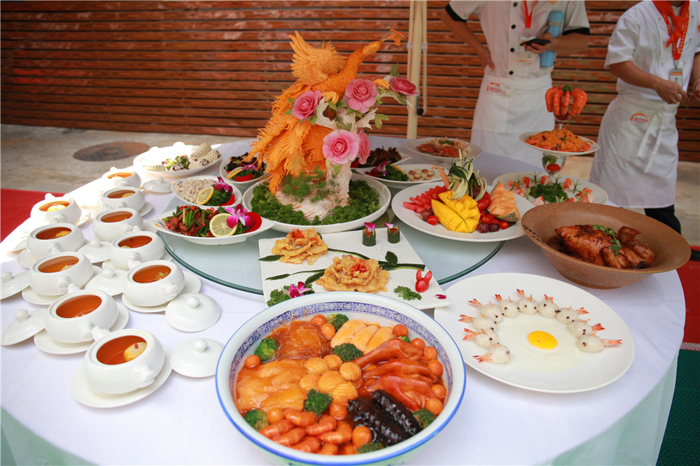 �����¶������ѧУ���δ����¡����³�����ϯ��Ƽ��ܴ���¡�ؾ���