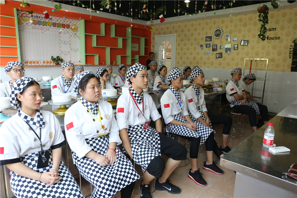 ְ����ѧ��ʮ�ڡ������⵰�������