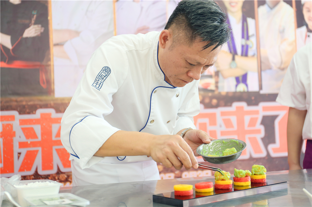 ��ʦ��У԰ح��ʦ�����Ἴ�ܣ�������ҵ���˲�