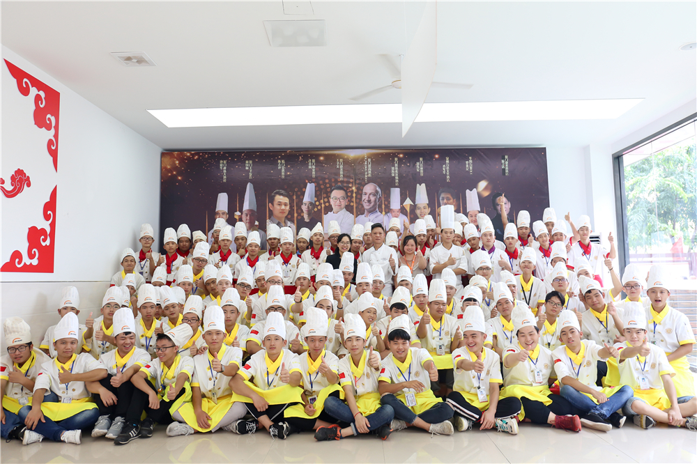 ��ʦ��У԰ح��ʦ�����Ἴ�ܣ�������ҵ���˲�