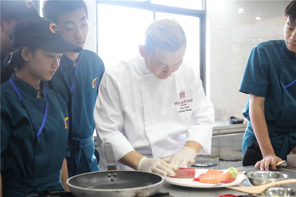 ��ʦ��У԰ح��ʦ�����Ἴ�ܣ�������ҵ���˲�