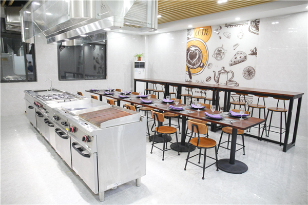 �����¶������ѧУ