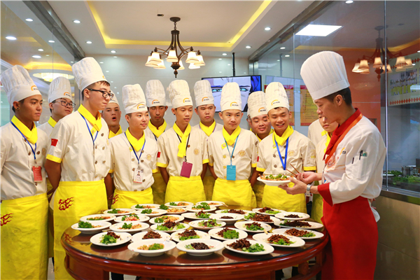 �����¶������ѧУ