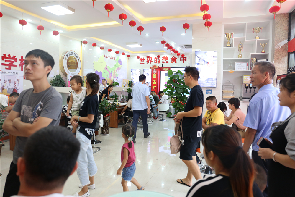 �Ҹ�ζ��30�ꡪ���������е���ѯ����