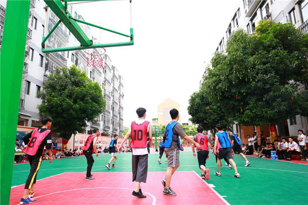 �����¶������ѧУ