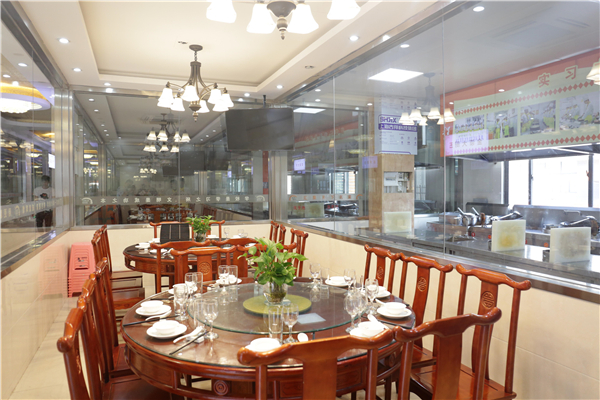 �����¶������ѧУ