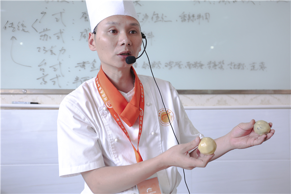 �����¶������ѧУ