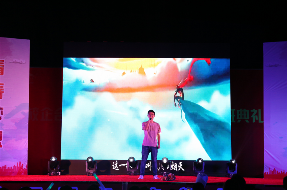 ���ഺ���� �� Ѥ������������¶������ѧУʦ�������������Բ����ɣ�