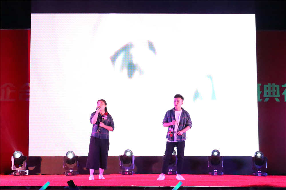 ���ഺ���� �� Ѥ������������¶������ѧУʦ�������������Բ����ɣ�