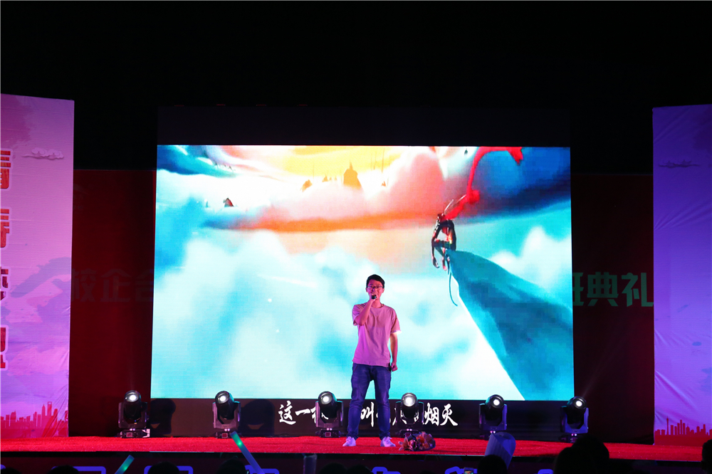 ���ഺ���� �� Ѥ������������¶������ѧУʦ�������������Բ����ɣ�