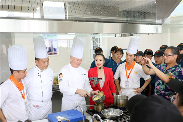 �����¶������ѧУ