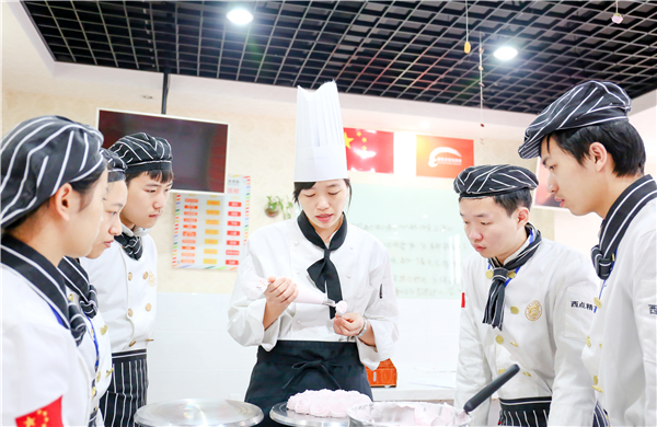 �����¶������ѧУ