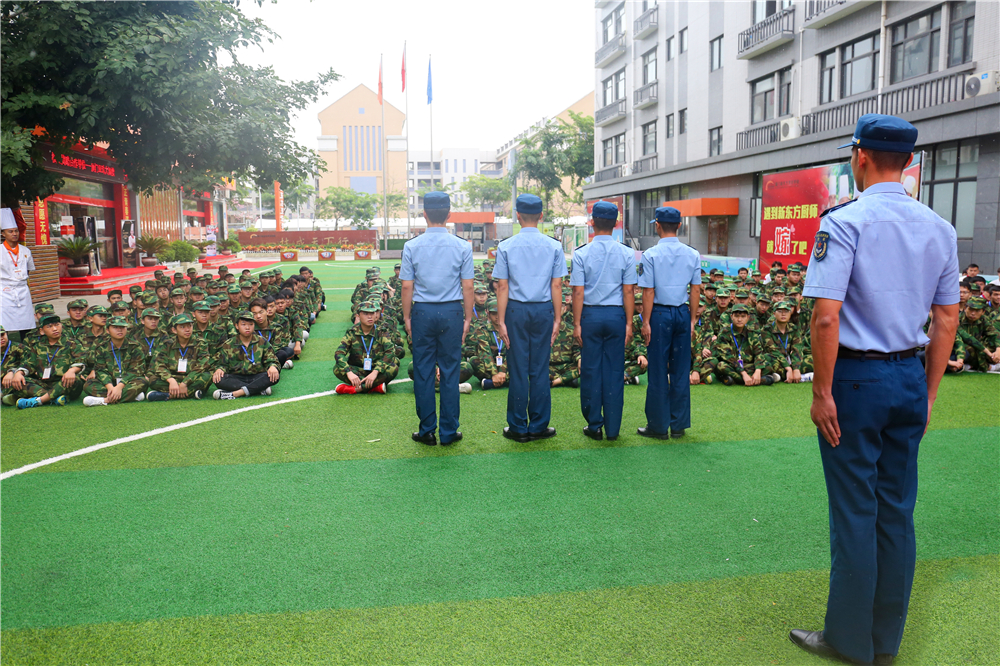 �����¶������ѧУ2018���＾������ѵ��Ա���¡�ؾ���