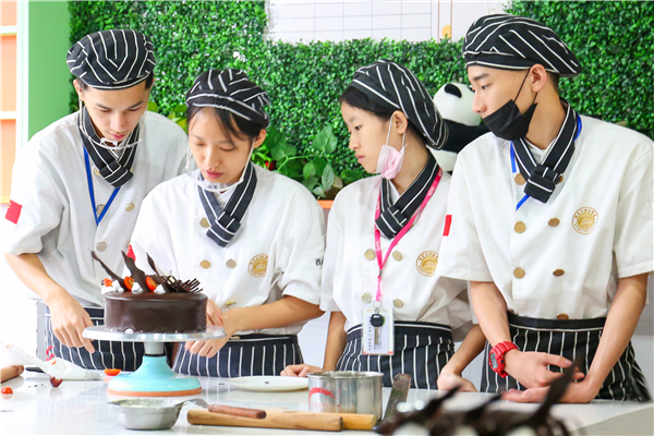 �����¶������ѧУ