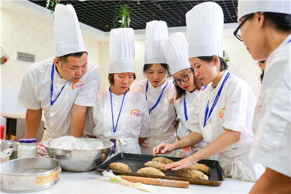 �����¶������ѧУ