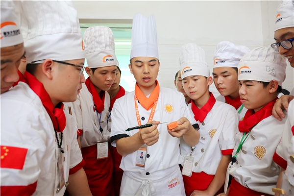 �����¶������ѧУ