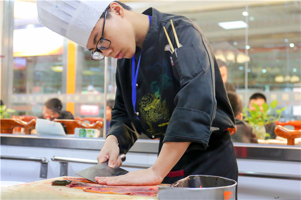 �����¶������ѧУ