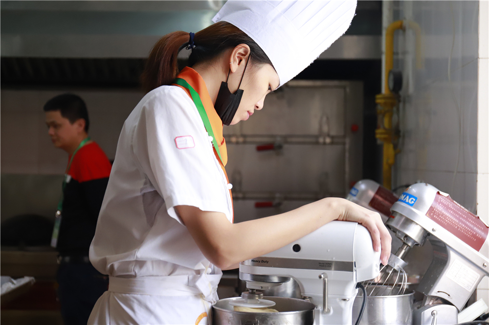 ��ϲѶ�� ����ף�������¶���ʦ���������ڡ������еڶ�ʮ�Ľ�ְ��������������ϲ���