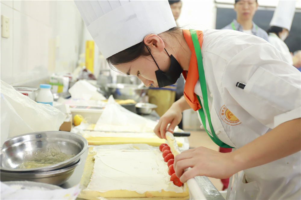 ��ϲѶ�� ����ף�������¶���ʦ���������ڡ������еڶ�ʮ�Ľ�ְ��������������ϲ���