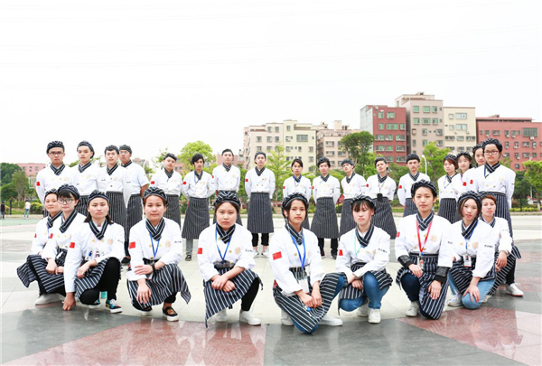 �����¶������ѧУ