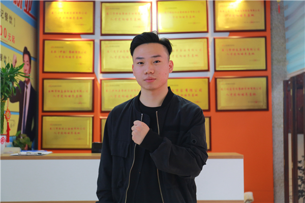 �����¶������ѧУ