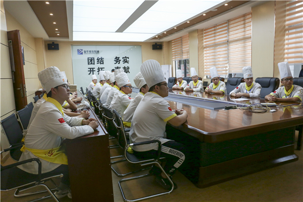 ���޼����߽������¶������ѧУ������ҵ����