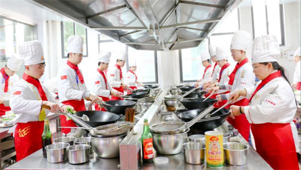 �����¶������ѧУ