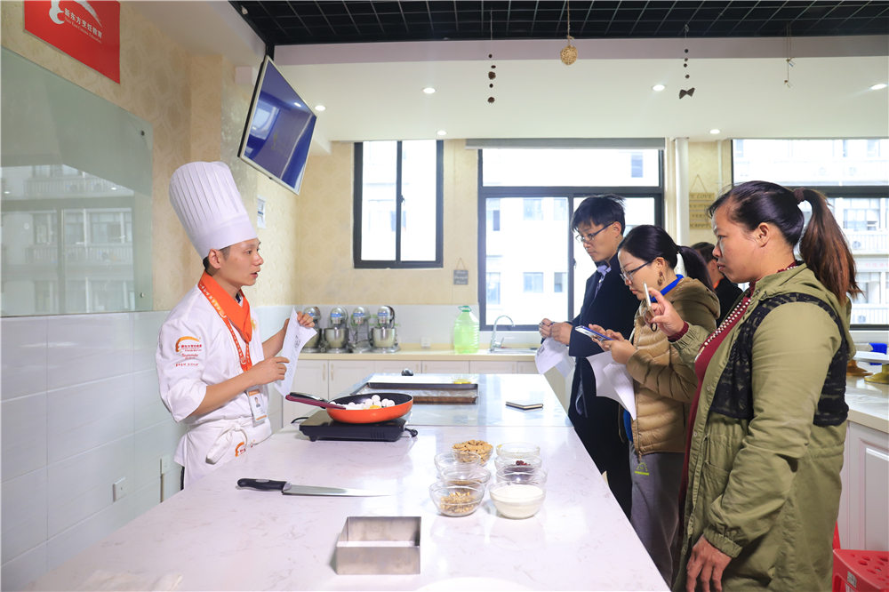 ����ѩ���������