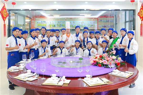 �����¶������ѧУ