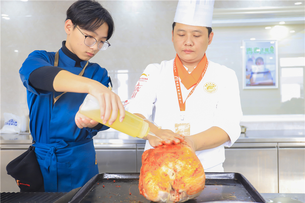 �Ҹ�ζ����ʮ�꣬ʥ���𼦴��