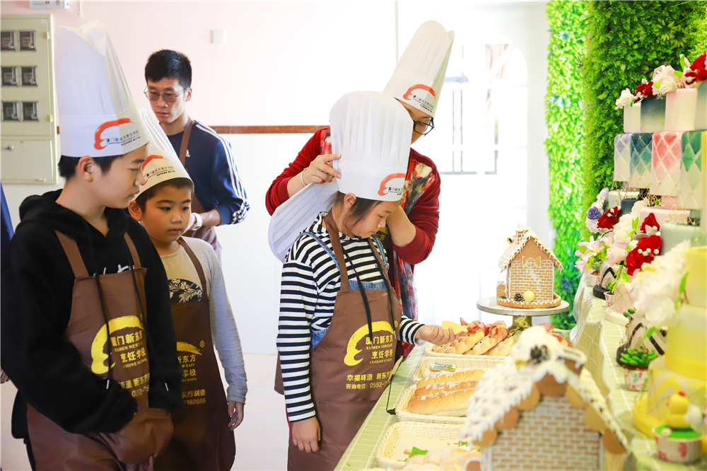 2018��������������ѧУ������ѵ�����չ�