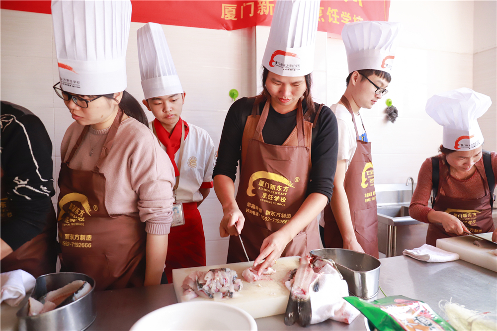 2018��������������ѧУ������ѵ�����չ�